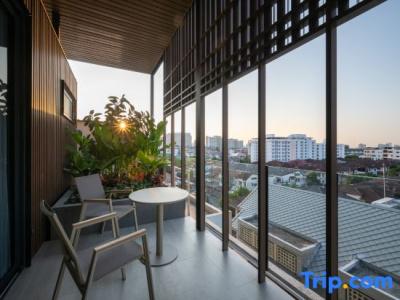 Shan Villas Sukhumvit - 194