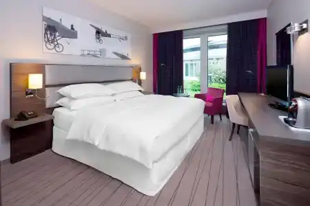 Sheraton Duesseldorf Airport - 23