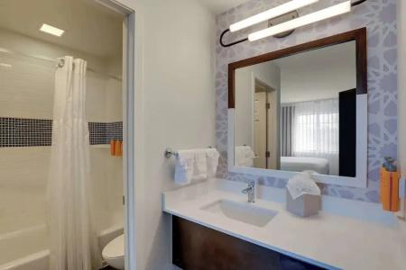 Staybridge Suites - 63
