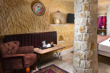 Romantic Cave - 34