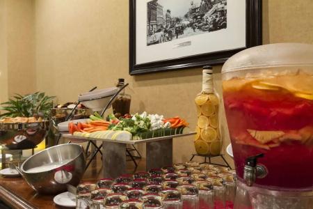 Embassy Suites - 10
