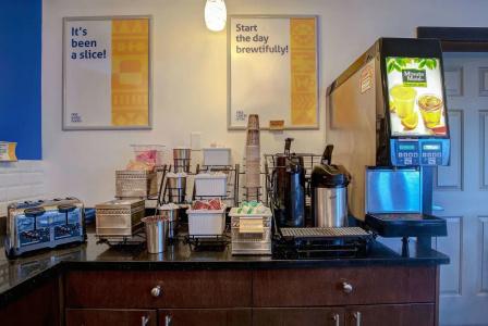 Days Inn by Wyndham - 19