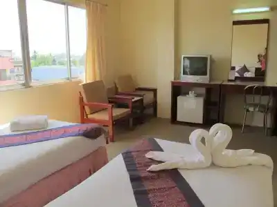 Chumphon Palace - 34