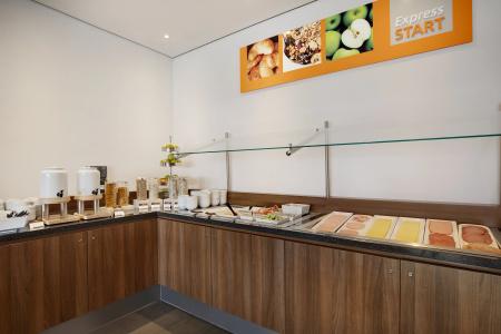 Holiday Inn Express Bremen Airport, An Ihg - 18