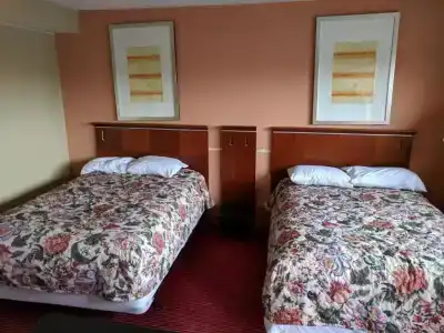 Skylark Motel - 26