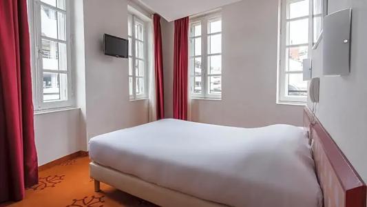 Ours Blanc - Centre - 32