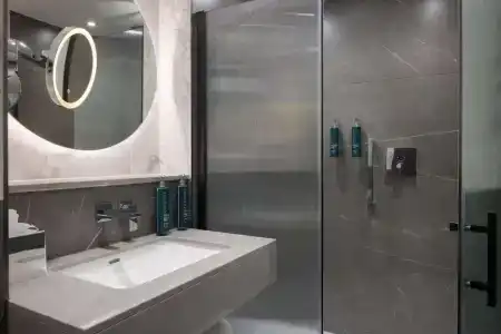 DoubleTree by Hilton London Victoria - 20