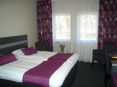 Tylebackl; Sure Collection by Best Western - 63