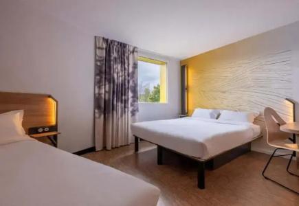 Kyriad Annecy Cran-Gevrier - 38
