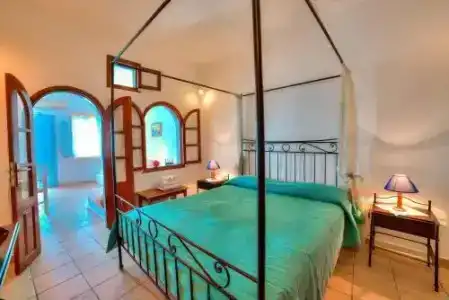 Kima Oia Suites - 33