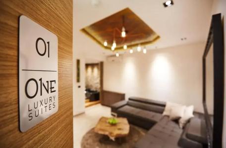 One Luxury Suites - 101