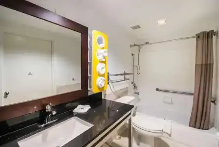 6-Houston, TX - Brookhollow - 30