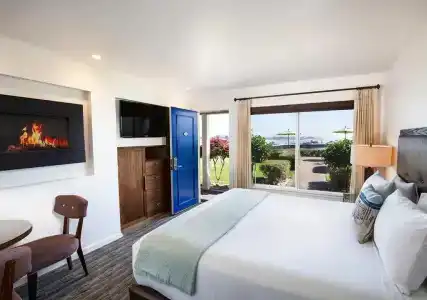 Sea & Sand Inn - 37