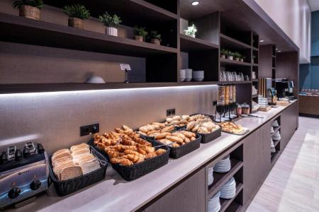 HOTELUX Airport - 25