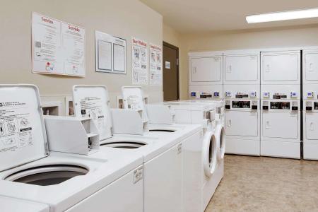 WoodSpring Suites - 2