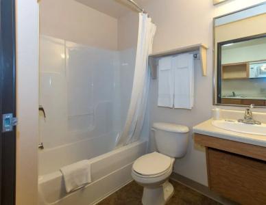 WoodSpring Suites - 7