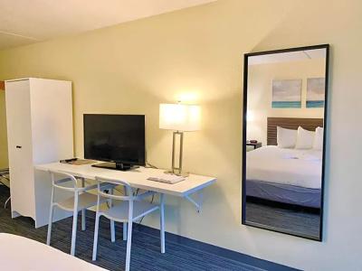 Seven Gables Inn - 31