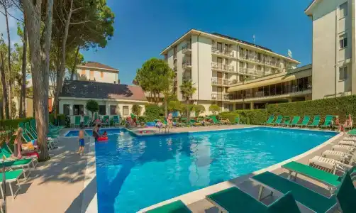 Marina Palace - 13