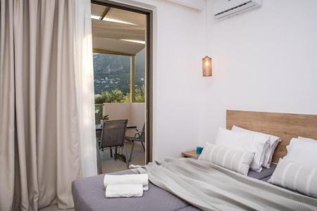 Aphrodite Studios & Suites - 100