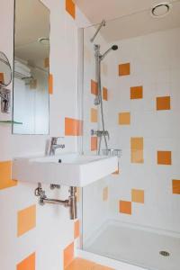 b&b Figueres - 62