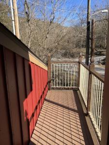 All Seasons Treehouse Village - 100