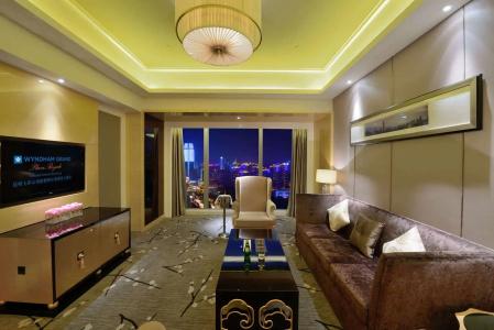 Wyndham Grand Plaza Royale Colorful Yunnan - 1