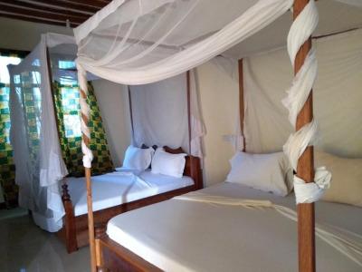 Mnana Beach Bungalows - 2