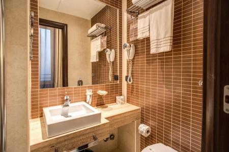 Everest Inn Rome - 8