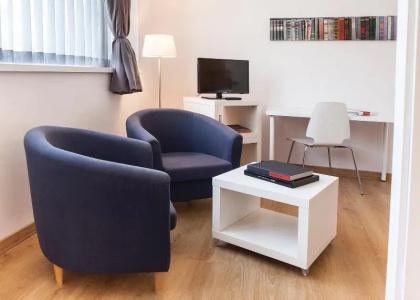 ApartAtenea Barcelona - 32