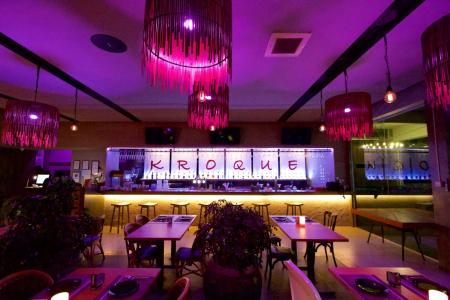 Kroque Boutique & Bistro - 24