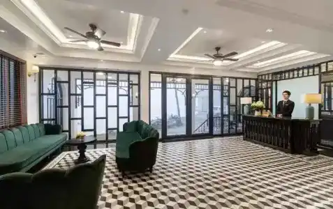 My Gallery Boutique & Spa - 1