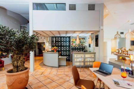 Kyriad Nîmes Ouest A9 - 9