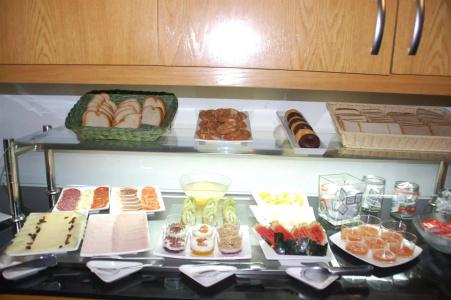 Eco Alcalá Suites - 10
