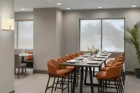 DoubleTree by Hilton Las Vegas Airport - 39