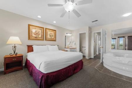 Grand Crowne by Capital Vacations - 66