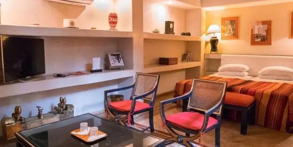 Riad Hasna Espi - 30