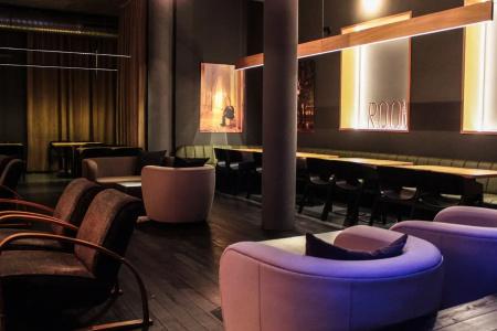 The Icon & Lounge - 1