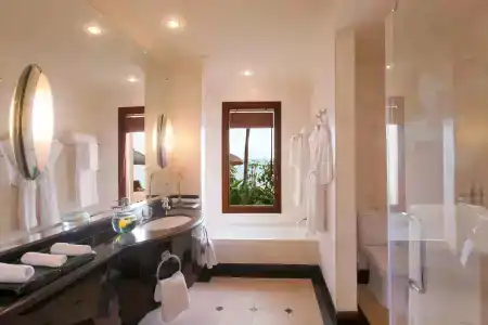 Hilton Mauritius Resort & Spa - 8