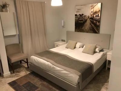 Delight Deluxe & Spa - 65