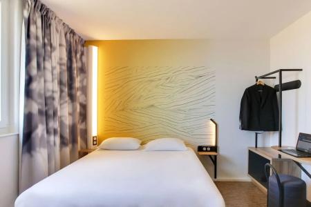 b&b hôTel Reims Croix Blandin - 1