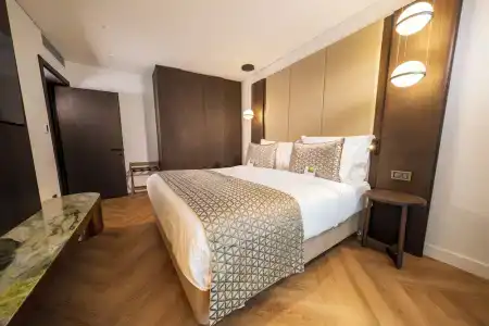 Eresins Taxim & Premier - 173