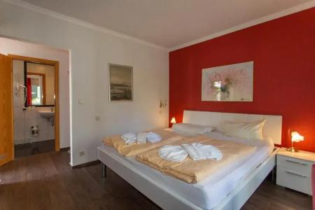 Im Schwedischen Hof - 33