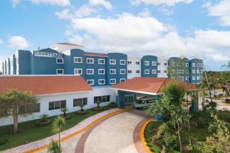 Courtyard by Marriott Cancun Airport - 40
