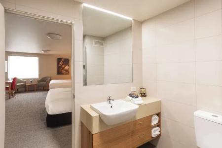 The Old Woolstore Apartment - 41