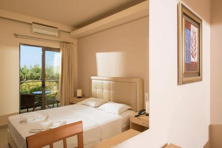 Oasis Beach - Adults Only - 2