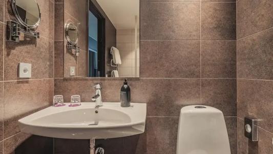 Quality Waterfront - 60