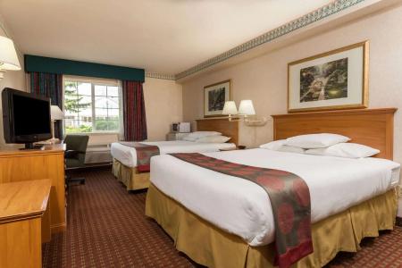 Ramada by Wyndham Portland - 4