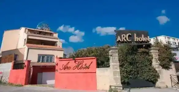 Adonis Arc Aix - 30