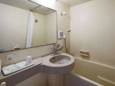 Comfort Yokohama Kannai - 7