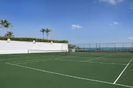 Seacoast Suites on Miami Beach - 14